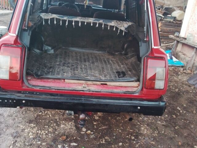 Червоний ВАЗ 2104, об'ємом двигуна 1.5 л та пробігом 35 тис. км за 608 $, фото 8 на Automoto.ua