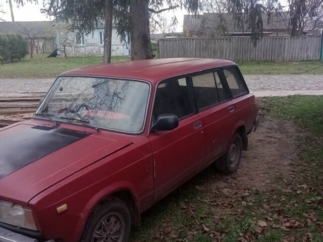 Красный ВАЗ 2104, объемом двигателя 1.6 л и пробегом 80 тыс. км за 356 $, фото 1 на Automoto.ua