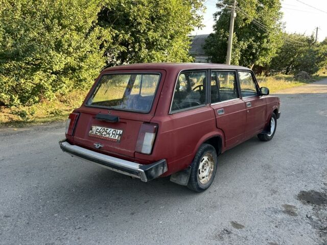 ВАЗ 2104 1993 в Краматорске на Automoto.ua Красный ВАЗ 2104, объемом двигателя 1.5 л и пробегом 190 тыс. км за 475 $, фото 5 на Automoto.ua