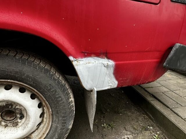 Красный ВАЗ 2104, объемом двигателя 1.7 л и пробегом 10 тыс. км за 355 $, фото 4 на Automoto.ua