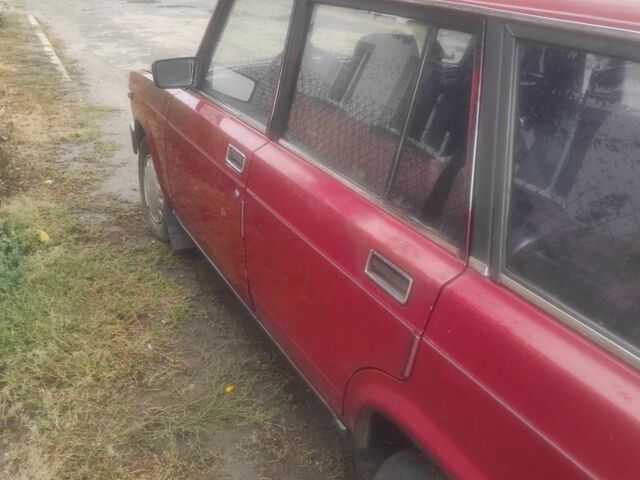 Красный ВАЗ 2104, объемом двигателя 0 л и пробегом 76 тыс. км за 700 $, фото 1 на Automoto.ua