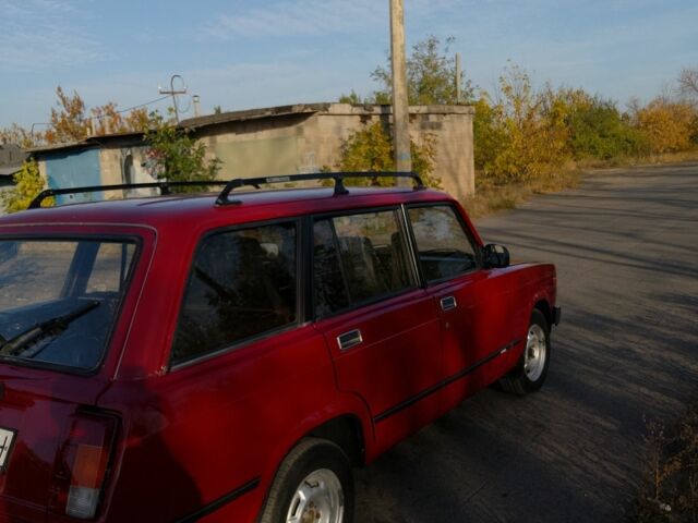 ВАЗ 2104 1994 в Краматорске на Automoto.ua Красный ВАЗ 2104, объемом двигателя 1.5 л и пробегом 200 тыс. км за 961 $, фото 3 на Automoto.ua