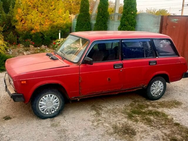 Красный ВАЗ 2104, объемом двигателя 1.5 л и пробегом 0 тыс. км за 350 $, фото 1 на Automoto.ua
