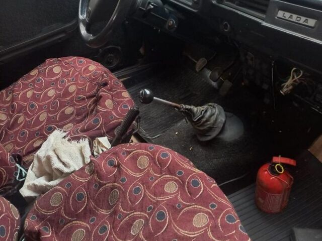 Красный ВАЗ 2104, объемом двигателя 1.5 л и пробегом 150 тыс. км за 900 $, фото 2 на Automoto.ua