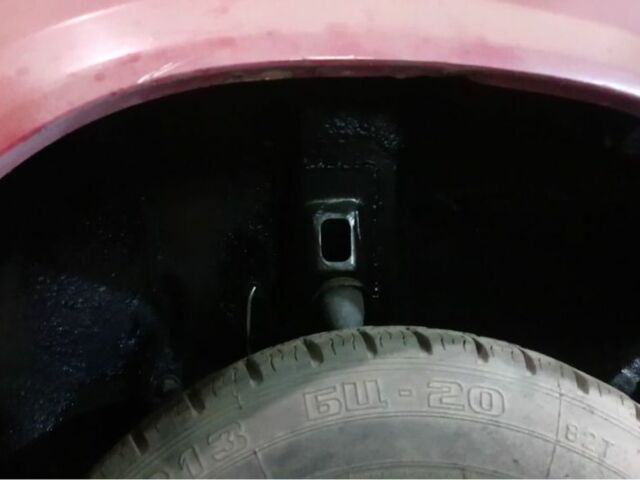 Красный ВАЗ 2104, объемом двигателя 1.6 л и пробегом 100 тыс. км за 271 $, фото 1 на Automoto.ua