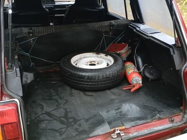 Красный ВАЗ 2104, объемом двигателя 1 л и пробегом 155 тыс. км за 845 $, фото 19 на Automoto.ua