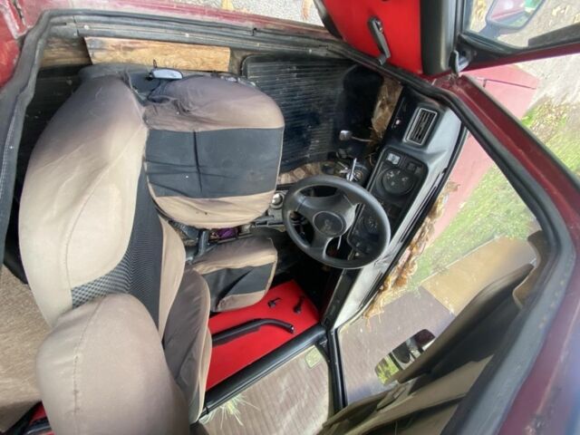 Красный ВАЗ 2104, объемом двигателя 1.5 л и пробегом 471 тыс. км за 565 $, фото 8 на Automoto.ua