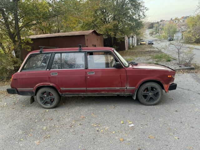 Красный ВАЗ 2104, объемом двигателя 1.5 л и пробегом 25 тыс. км за 850 $, фото 3 на Automoto.ua