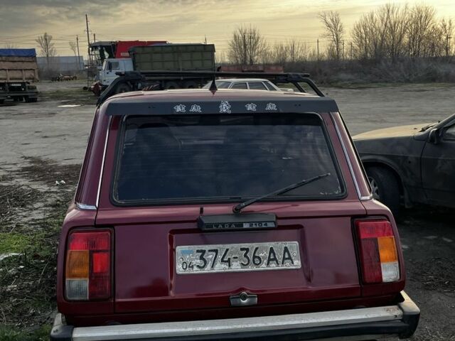 Красный ВАЗ 2104, объемом двигателя 0 л и пробегом 99 тыс. км за 947 $, фото 2 на Automoto.ua