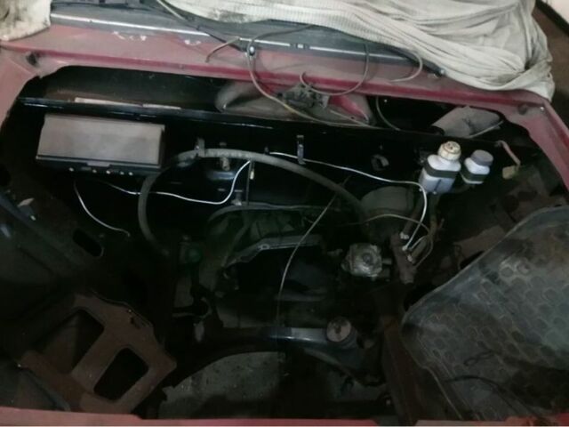 Красный ВАЗ 2104, объемом двигателя 1.6 л и пробегом 100 тыс. км за 271 $, фото 3 на Automoto.ua