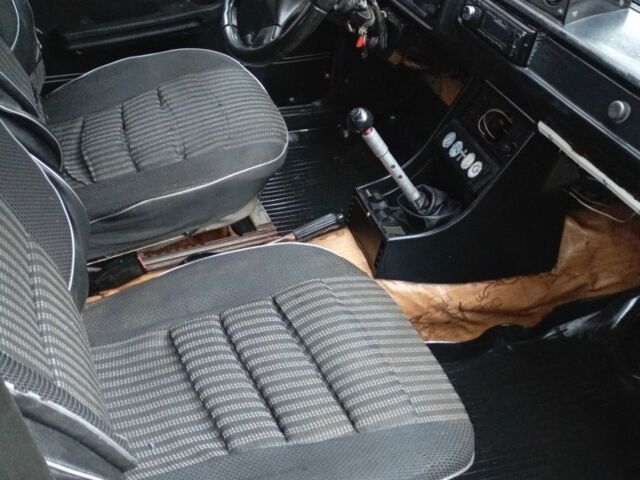 Красный ВАЗ 2104, объемом двигателя 1 л и пробегом 155 тыс. км за 845 $, фото 15 на Automoto.ua