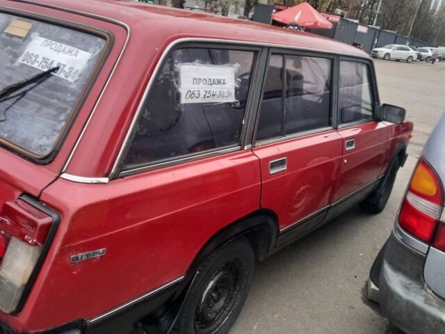 Красный ВАЗ 2104, объемом двигателя 1.5 л и пробегом 140 тыс. км за 714 $, фото 1 на Automoto.ua