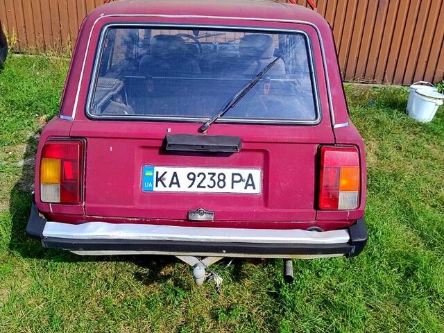 Красный ВАЗ 2104, объемом двигателя 1.5 л и пробегом 200 тыс. км за 1010 $, фото 1 на Automoto.ua