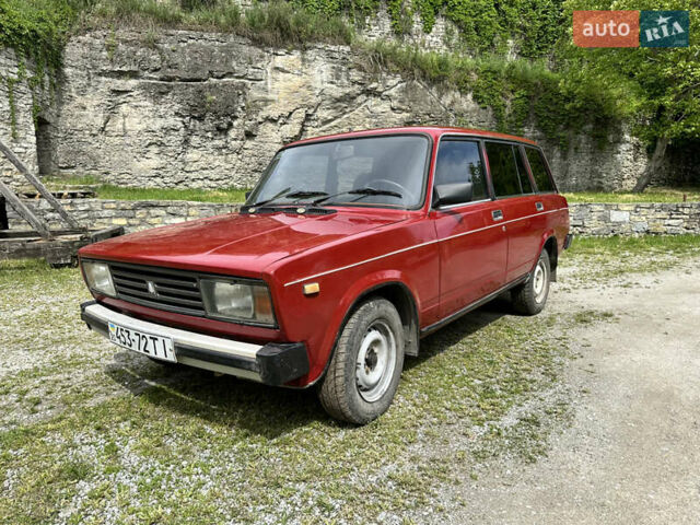 Красный ВАЗ 2104, объемом двигателя 1.5 л и пробегом 180 тыс. км за 900 $, фото 1 на Automoto.ua