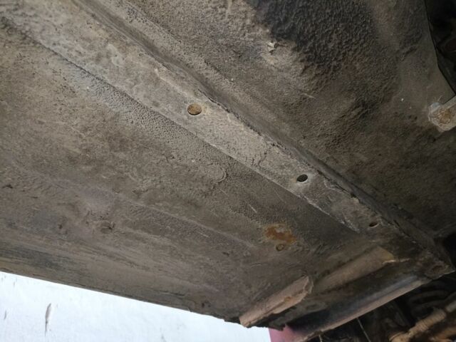 Красный ВАЗ 2104, объемом двигателя 1.5 л и пробегом 85 тыс. км за 1000 $, фото 11 на Automoto.ua