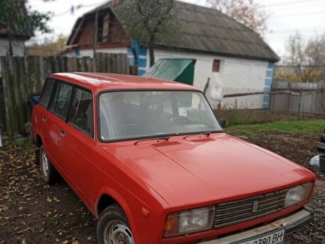 ВАЗ 2104 1998 в Александрие на Automoto.ua Красный ВАЗ 2104, объемом двигателя 1.5 л и пробегом 200 тыс. км за 500 $, фото 1 на Automoto.ua