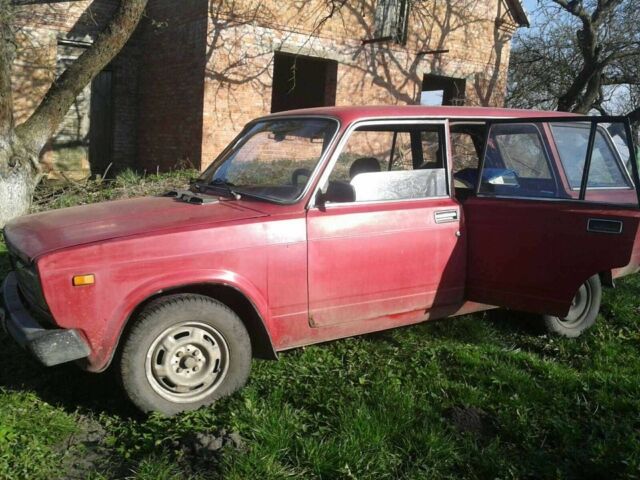 Червоний ВАЗ 2104, об'ємом двигуна 1.5 л та пробігом 90 тис. км за 650 $, фото 1 на Automoto.ua