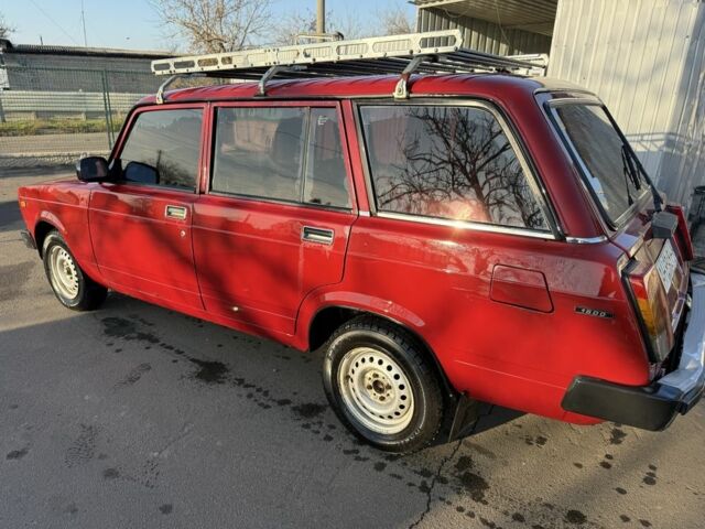 Красный ВАЗ 2104, объемом двигателя 1.5 л и пробегом 105 тыс. км за 1301 $, фото 2 на Automoto.ua