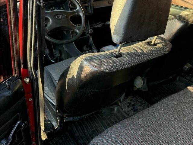 Красный ВАЗ 2104, объемом двигателя 1.5 л и пробегом 105 тыс. км за 1301 $, фото 6 на Automoto.ua