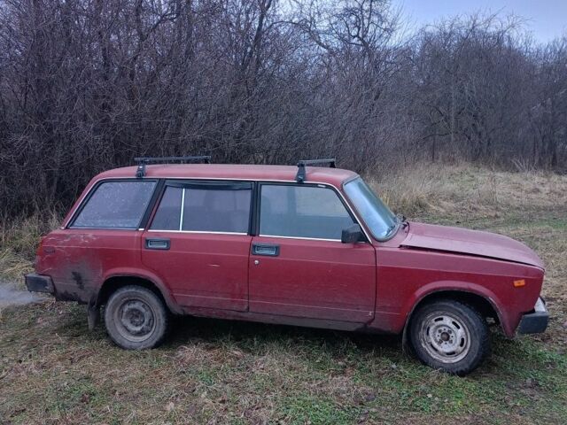 Красный ВАЗ 2104, объемом двигателя 1.5 л и пробегом 1 тыс. км за 350 $, фото 2 на Automoto.ua