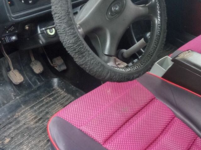 Красный ВАЗ 2104, объемом двигателя 1.6 л и пробегом 2 тыс. км за 833 $, фото 5 на Automoto.ua