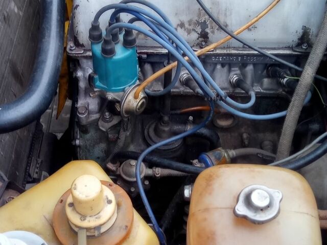 Красный ВАЗ 2104, объемом двигателя 1.6 л и пробегом 2 тыс. км за 833 $, фото 4 на Automoto.ua