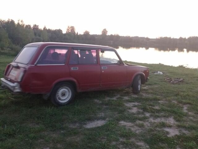 ВАЗ 2104 1998 в Шостке на Automoto.ua Красный ВАЗ 2104, объемом двигателя 0 л и пробегом 70 тыс. км за 238 $, фото 2 на Automoto.ua