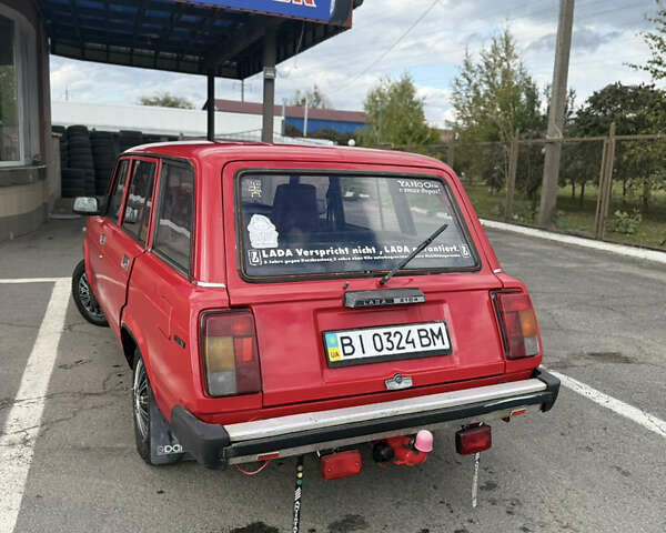 Красный ВАЗ 2104, объемом двигателя 1.69 л и пробегом 190 тыс. км за 1000 $, фото 3 на Automoto.ua