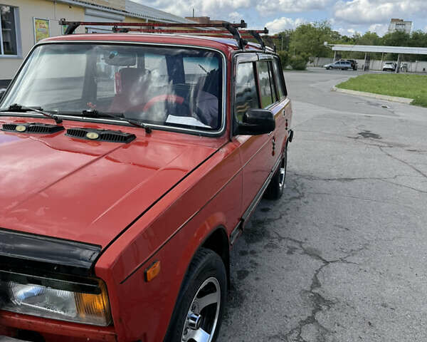 Красный ВАЗ 2104, объемом двигателя 1.7 л и пробегом 17 тыс. км за 1150 $, фото 1 на Automoto.ua
