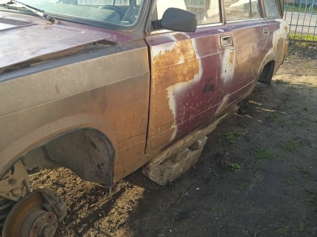 Красный ВАЗ 2104, объемом двигателя 1.5 л и пробегом 444 тыс. км за 95 $, фото 1 на Automoto.ua