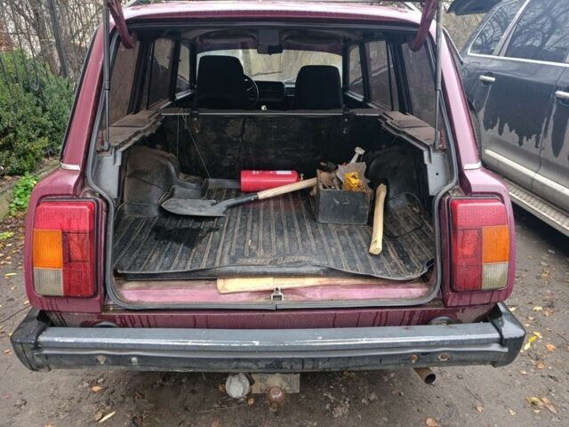 Красный ВАЗ 2104, объемом двигателя 3 л и пробегом 1000 тыс. км за 1000 $, фото 4 на Automoto.ua