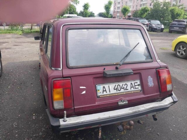 Красный ВАЗ 2104, объемом двигателя 1.5 л и пробегом 65 тыс. км за 1100 $, фото 3 на Automoto.ua