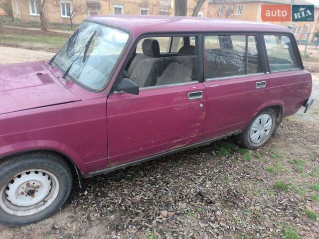 Красный ВАЗ 2104, объемом двигателя 1.45 л и пробегом 300 тыс. км за 1100 $, фото 1 на Automoto.ua