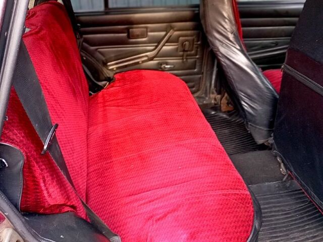 Красный ВАЗ 2104, объемом двигателя 1.5 л и пробегом 30 тыс. км за 900 $, фото 5 на Automoto.ua