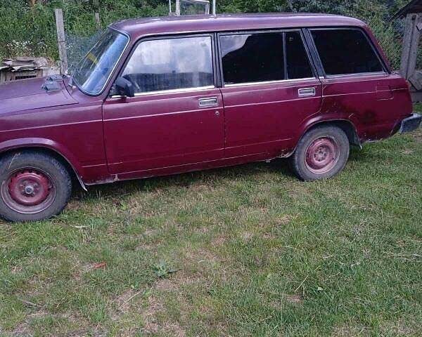 Красный ВАЗ 2104, объемом двигателя 1.45 л и пробегом 250 тыс. км за 1100 $, фото 4 на Automoto.ua