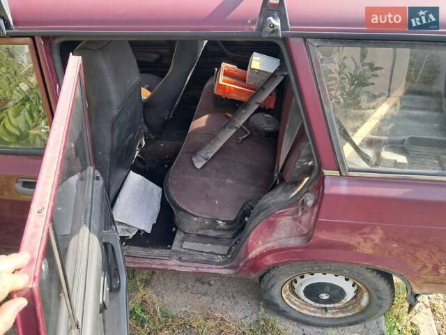 Красный ВАЗ 2104, объемом двигателя 1.5 л и пробегом 132 тыс. км за 800 $, фото 2 на Automoto.ua
