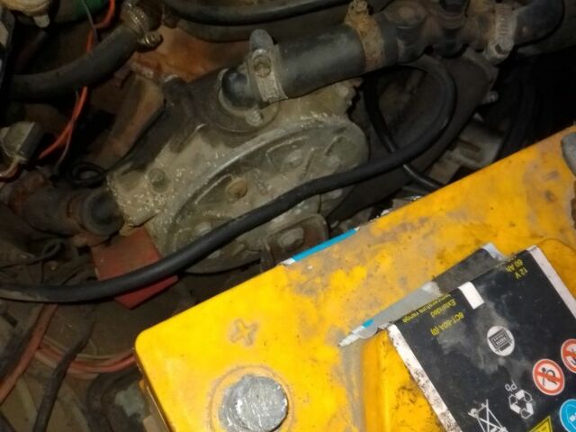 Красный ВАЗ 2104, объемом двигателя 0 л и пробегом 70 тыс. км за 949 $, фото 6 на Automoto.ua