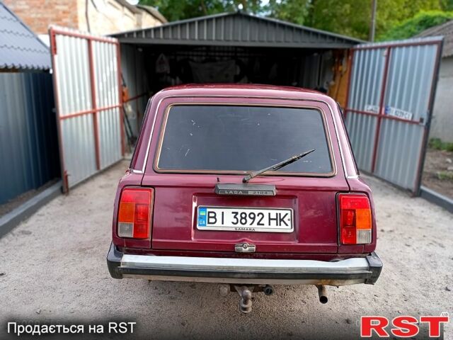 Красный ВАЗ 2104, объемом двигателя 1.5 л и пробегом 30 тыс. км за 900 $, фото 2 на Automoto.ua