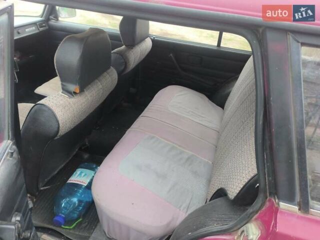 Красный ВАЗ 2104, объемом двигателя 1.45 л и пробегом 300 тыс. км за 1100 $, фото 5 на Automoto.ua
