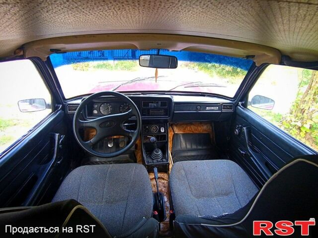 Красный ВАЗ 2104, объемом двигателя 1.5 л и пробегом 201 тыс. км за 1300 $, фото 4 на Automoto.ua