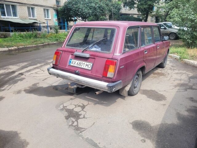 Красный ВАЗ 2104, объемом двигателя 1.5 л и пробегом 100 тыс. км за 782 $, фото 3 на Automoto.ua