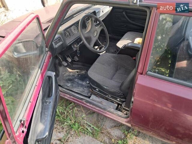 Красный ВАЗ 2104, объемом двигателя 1.5 л и пробегом 132 тыс. км за 800 $, фото 5 на Automoto.ua