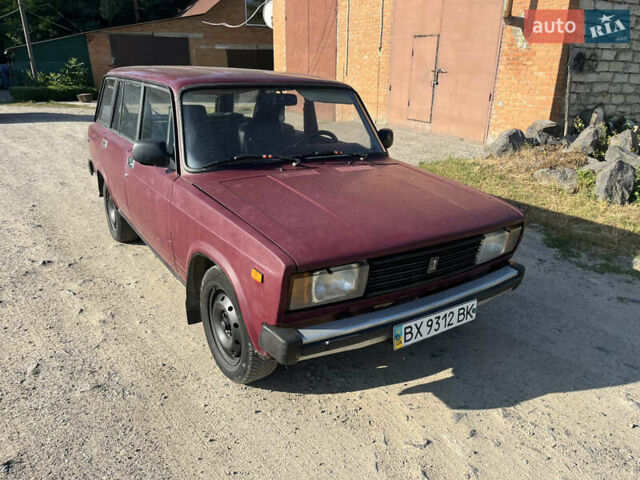 Красный ВАЗ 2104, объемом двигателя 1.5 л и пробегом 200 тыс. км за 470 $, фото 1 на Automoto.ua
