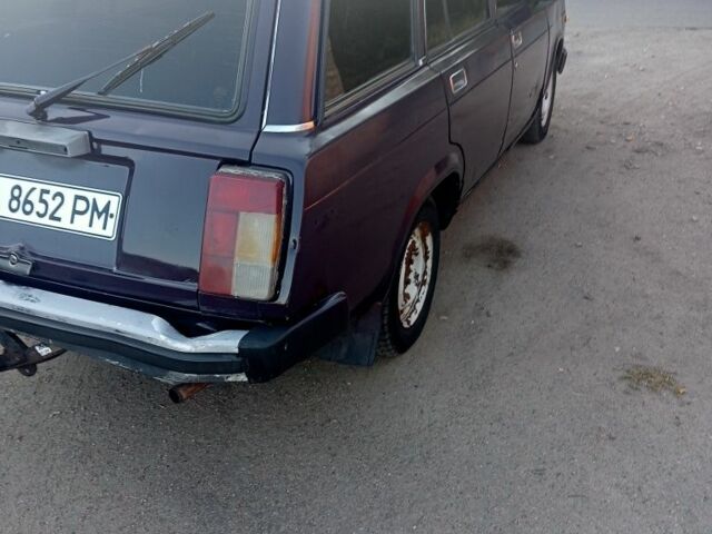 Красный ВАЗ 2104, объемом двигателя 1.5 л и пробегом 100 тыс. км за 700 $, фото 3 на Automoto.ua