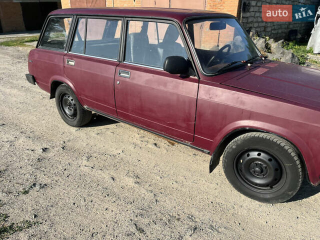 Красный ВАЗ 2104, объемом двигателя 1.5 л и пробегом 200 тыс. км за 470 $, фото 2 на Automoto.ua