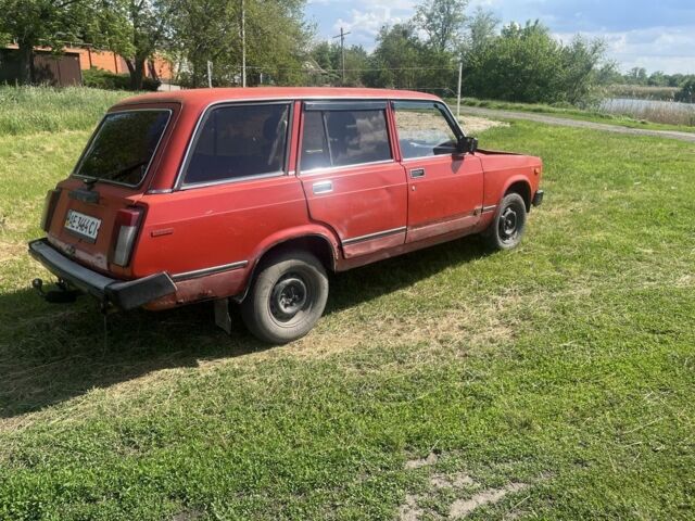 Красный ВАЗ 2104, объемом двигателя 1.5 л и пробегом 1 тыс. км за 301 $, фото 1 на Automoto.ua