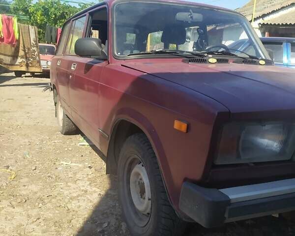 Красный ВАЗ 2104, объемом двигателя 1.5 л и пробегом 70 тыс. км за 900 $, фото 3 на Automoto.ua