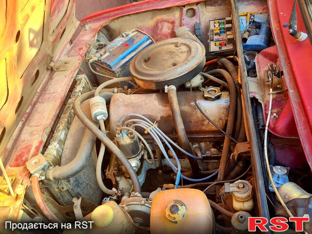 Красный ВАЗ 2104, объемом двигателя 1.5 л и пробегом 345 тыс. км за 1200 $, фото 3 на Automoto.ua