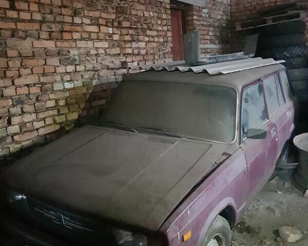 Красный ВАЗ 2104, объемом двигателя 1.45 л и пробегом 330 тыс. км за 959 $, фото 1 на Automoto.ua