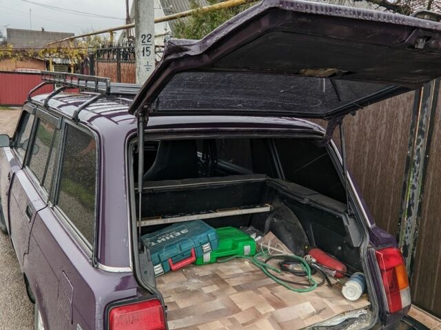 Красный ВАЗ 2104, объемом двигателя 0 л и пробегом 100 тыс. км за 1500 $, фото 4 на Automoto.ua